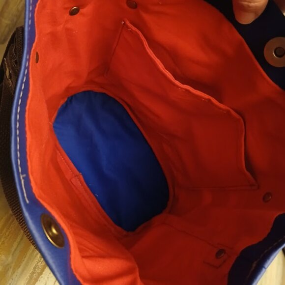 New Bucket Saddle Purse Crossbody Bag Southwestern Sarape Stripe Red White Blue - Picture 10 of 16